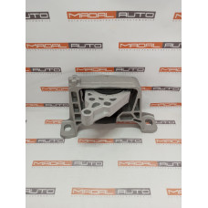 Подушка двигателя правая MAZDA 3 BEA2-39-060