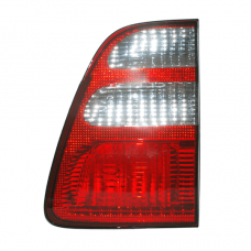 Фонарь задний правый на крышке багажника TOYOTA LAND CRUISER 100 81580-60070