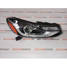 Фара правая LED CHEVROLET TRAX 42725481