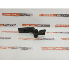 Петля задней левой двери нижняя BMW 41527284543