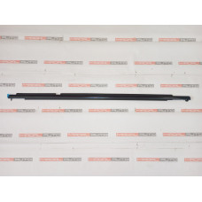 Молдинг черный Black Edition задней правой двери у стекла LEXUS LX TOYOTA LAND CRUISER 200 75730-60090
